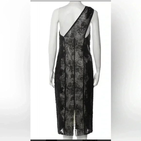 MONIQUE LHUILLIER Chantilli Lace one shoulder cocktail dress black over nude - Picture 5 of 8